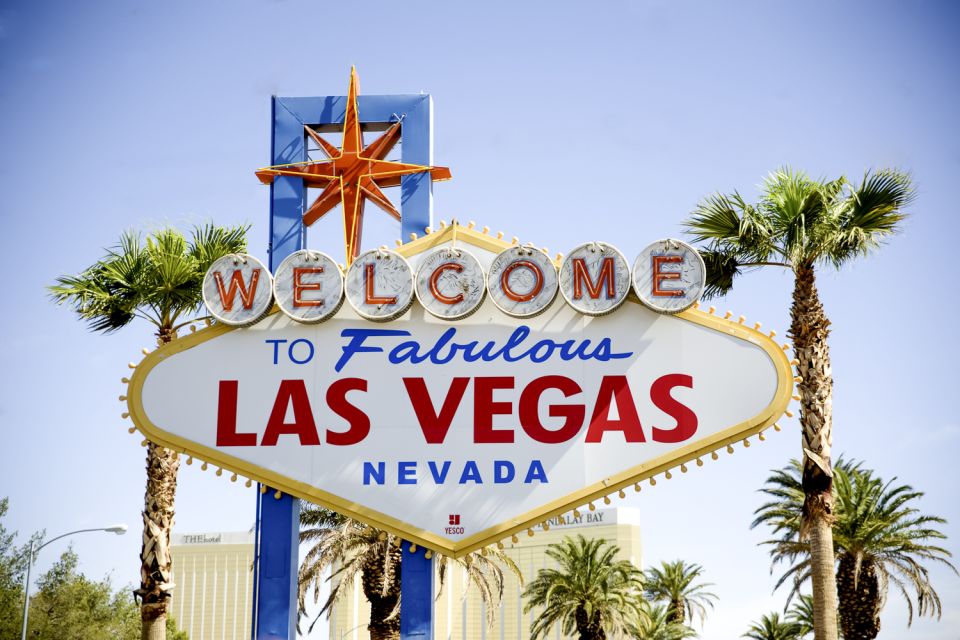 Las Vegas: Atomic Saloon Show at The Venetian - Atomic Saloon at The Venetian: the setting and what the ticket buys