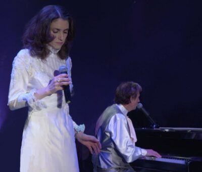 Las Vegas: Carpenters Legacy Show at Planet Hollywood Resort - The “Karen and Richard” effect: performances you’ll actually notice