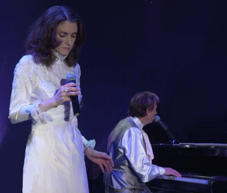 Las Vegas: Carpenters Legacy Show at Planet Hollywood Resort - The “Karen and Richard” effect: performances you’ll actually notice