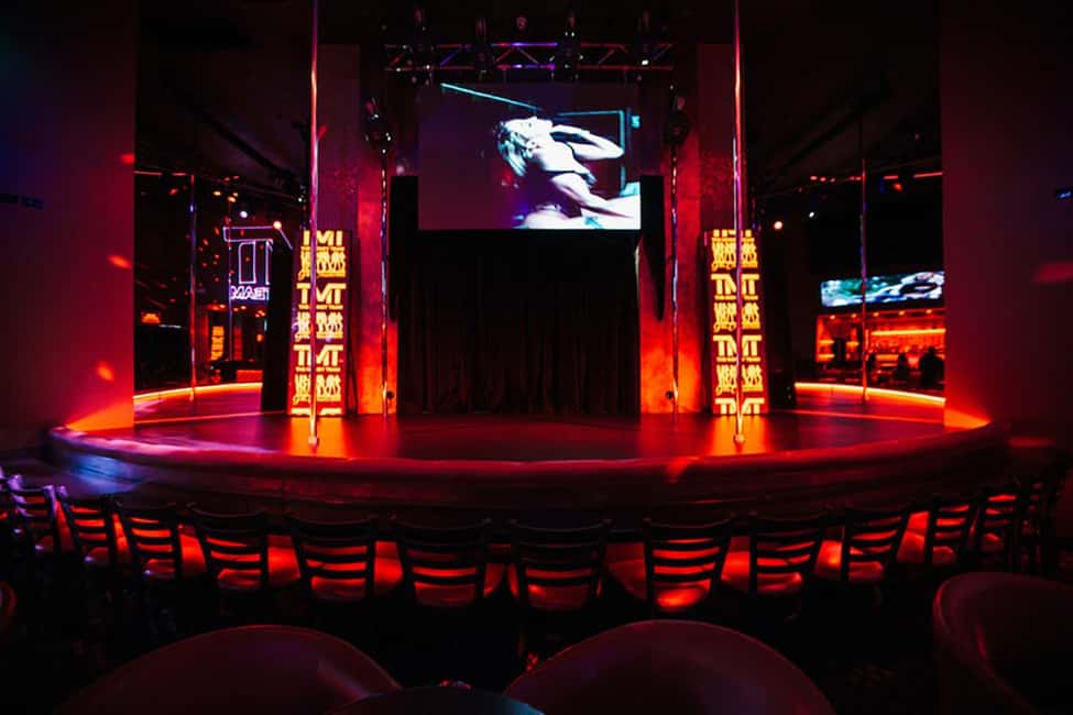 Las Vegas: Club Crawl with Party Bus, Drinks, and Fast Entry - FAQ