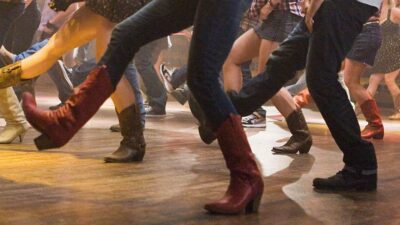 Las Vegas: Country Bar Crawl by Party Bus w/ Mixed Drinks - Price and Value: What $59 Buys You in Real Terms