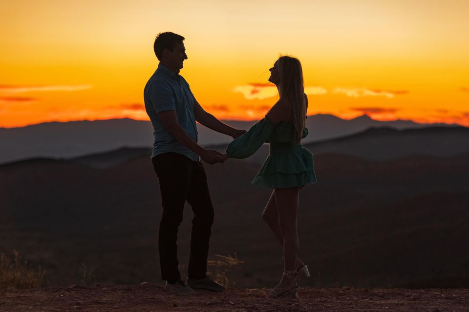 Las Vegas: Couples Date Night Picnic & Off Road Jeep Tour - Candlelit picnic setup: champagne, charcuterie, chairs, firewood