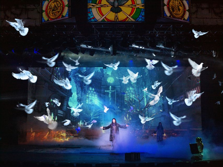 Las Vegas: Criss Angel MINDFREAK® Show at Planet Hollywood - Who Should Book This (and Who Should Skip)