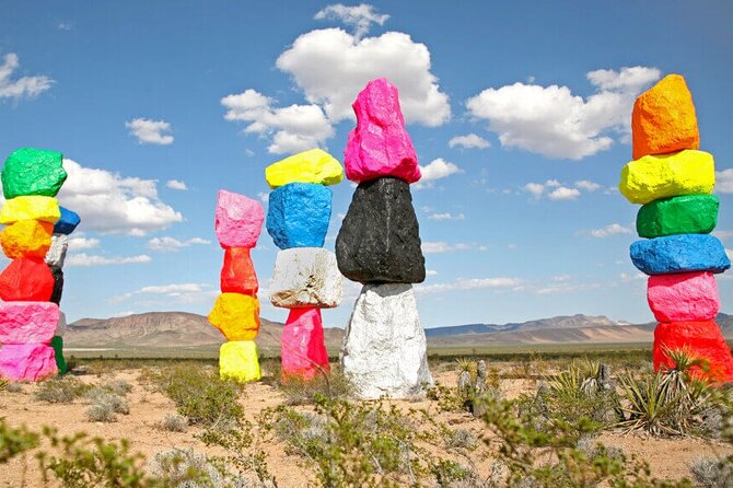 LAS VEGAS: Death Valley, Seven Magic Mountains & Vegas Sign TOUR - Stop 5: Devil’s Golf Course and the salt-pan texture