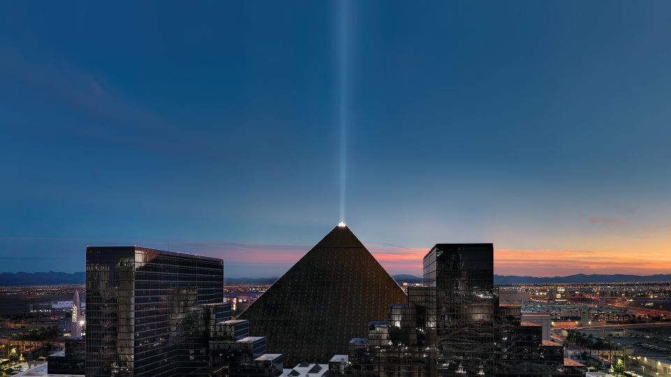 Las Vegas: Discovering King Tut’s Tomb Exhibit at the Luxor - Timing, Entry, and the $40 Value on the Strip