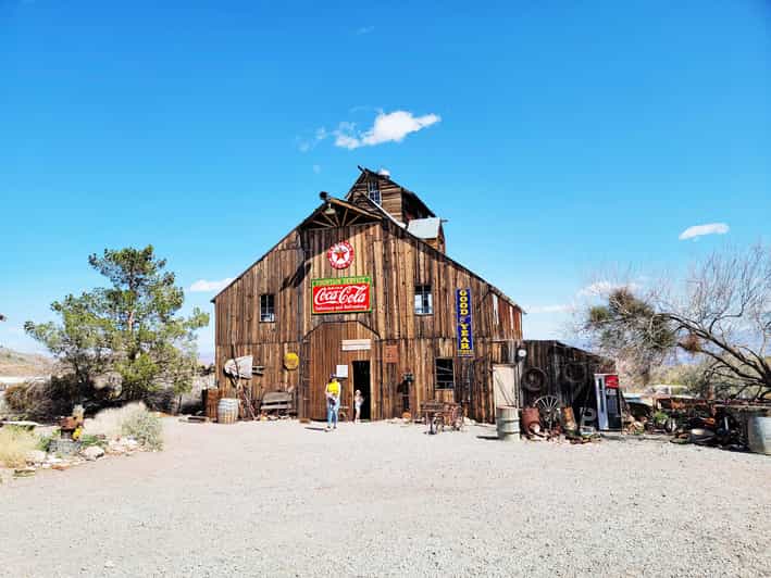 Las Vegas Eldorado Canyon & Nelson Ghost Town Adventure Tour - Booking basics: languages, group size, and timing