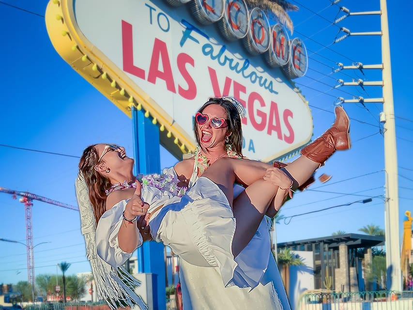 Las Vegas: Elvis Wedding with Las Vegas Sign Photos Included - Photo package details: unlimited props plus professional photos