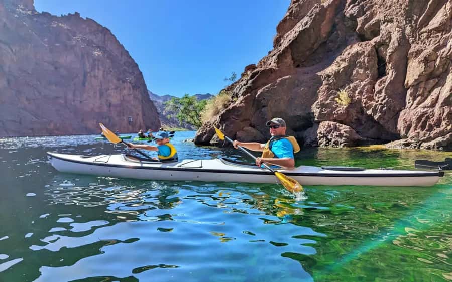 Las Vegas: Emerald Cave Kayak Tour with Photos - Historic Landmarks and Desert Stories on the Short Walk
