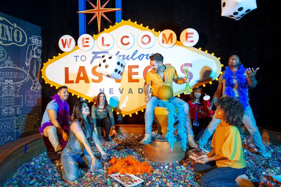 Las Vegas: Explorer Pass Save up to 50%- Includes Mob Museum - Eiffel Tower Experience vs. The Tower at the STRAT: getting skyline views fast