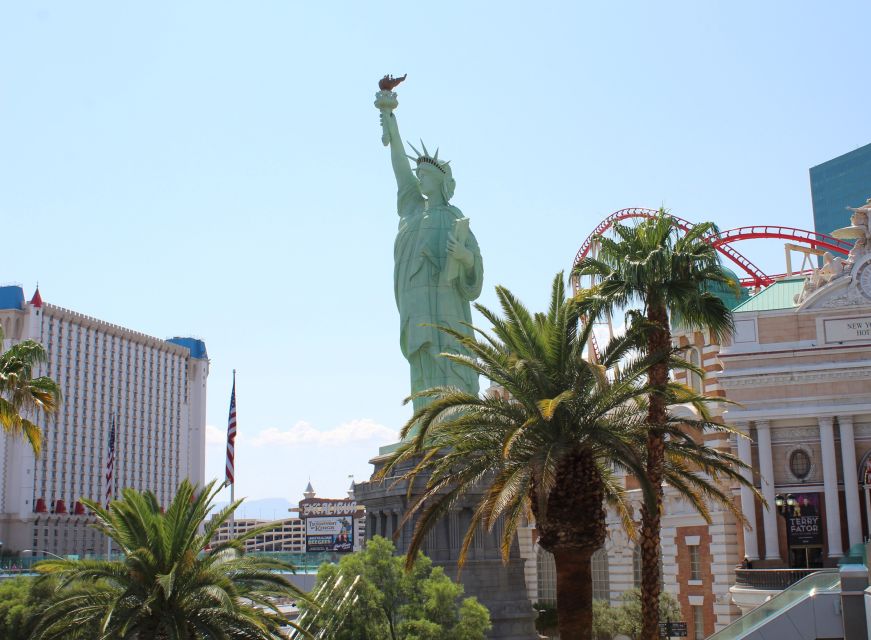 Las Vegas: Foodie Walking Tour on The Strip with Tastings - Guide vibe and pacing: what to expect from Jordan and the group size
