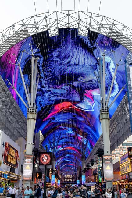 Las Vegas: Fremont Experience Guided Walking Tour & Drinks - Key points at a glance
