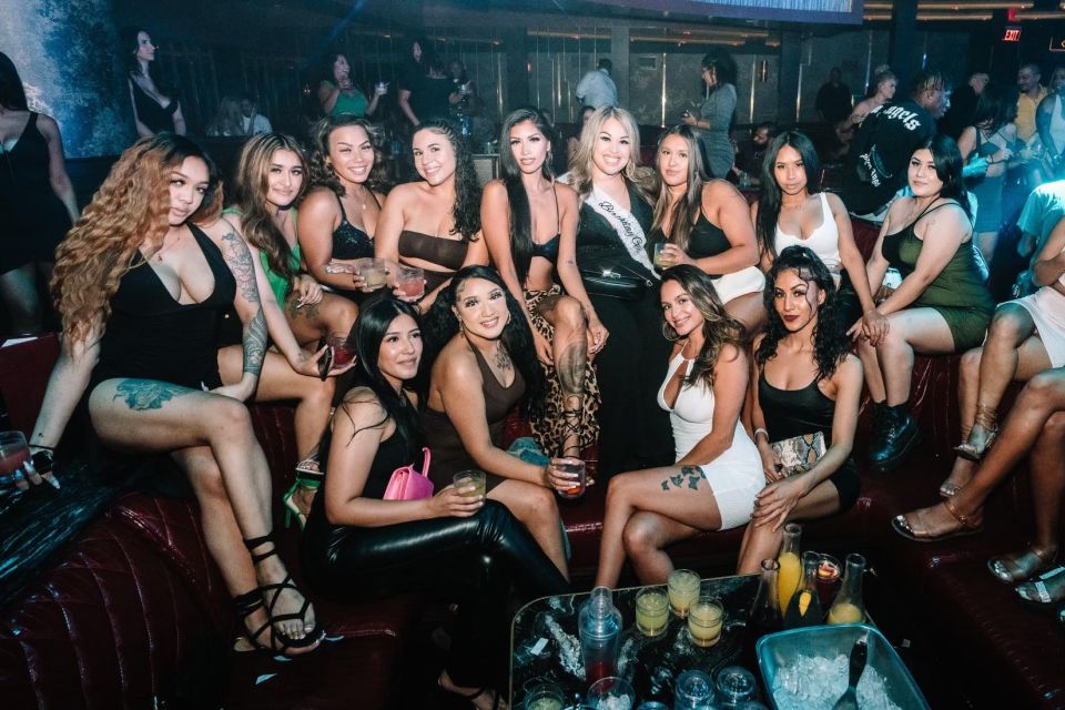 Las Vegas Fremont Street Bar Crawl - Price and value: is $50 a fair deal?