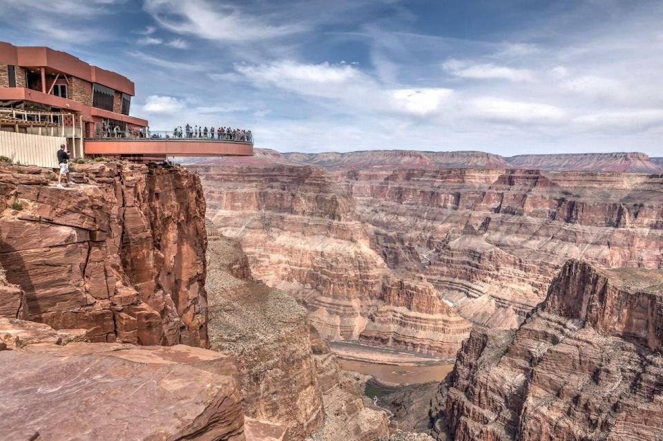 Las Vegas: Grand Canyon Flight with Optional Skywalk Entry - Skywalk: deciding whether the glass-floor walk is worth your time