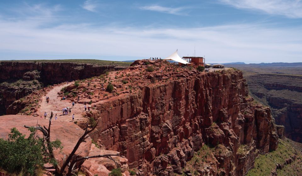 Las Vegas: Grand Canyon Flight with Optional Skywalk Entry - Airport base in Boulder City: how to keep the day stress-free