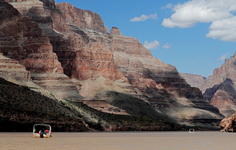 Las Vegas: Grand Canyon Helicopter Ride, Boat Tour & Skywalk - Landing on the Canyon Floor: The Part That Changes the Whole Trip