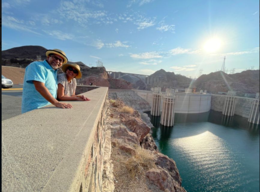 Las Vegas: Grand Canyon, Hoover Dam & 7 Magic Mountains Tour - Seven Magic Mountains: Mojave art and easy, fun photos