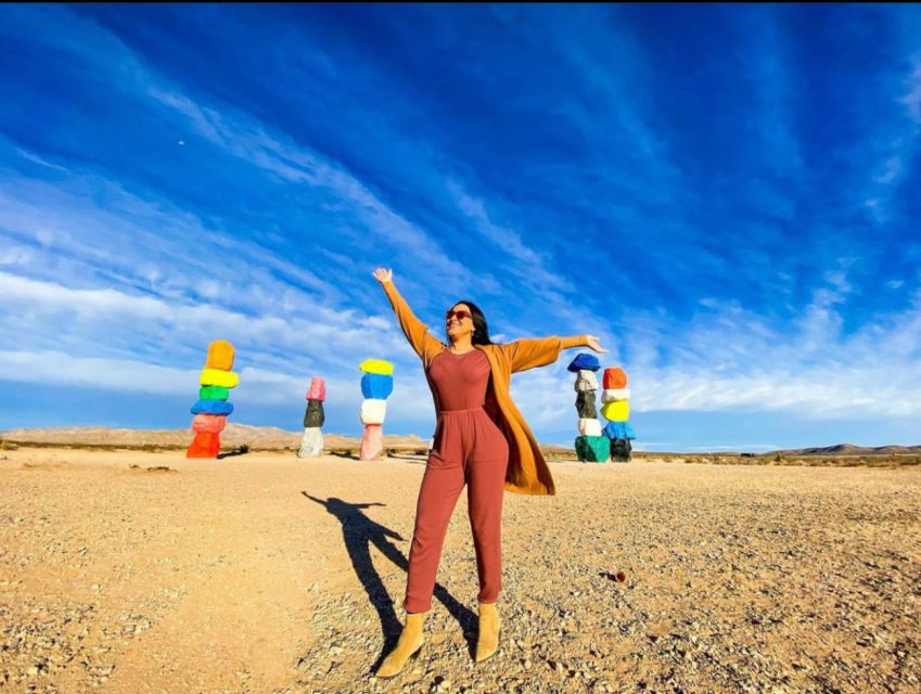 Las Vegas: Grand Canyon, Hoover Dam & 7 Magic Mountains Tour - Boulder City and Hoover Dam: engineering up close
