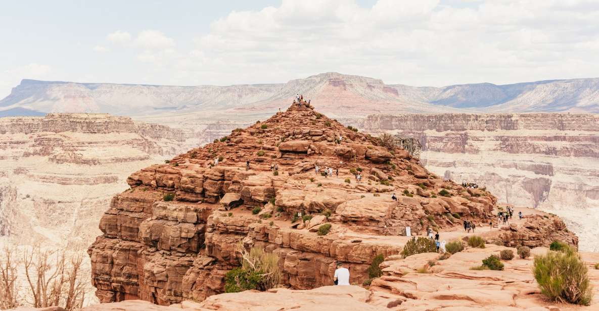 Las Vegas: Grand Canyon, Hoover Dam & Seven Magic Mountains - Welcome to Las Vegas: A Fast Photo Stop That Gets You Oriented