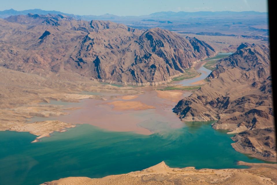 Las Vegas: Grand Canyon in Spanish with Skywalk and Lunch - Eagle Point and the Skywalk: the big ticket moment