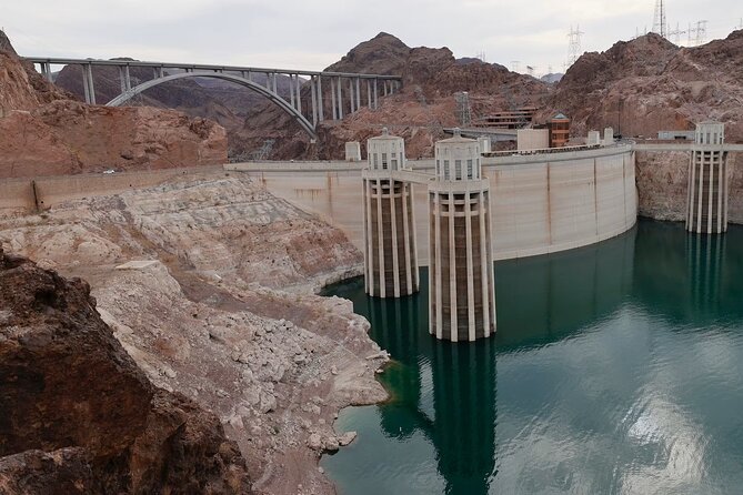LAS VEGAS: Grand Canyon West Rim and Hoover Dam TOUR - Morning Pickup at 7:00am: Finding Your Bus Without Stress