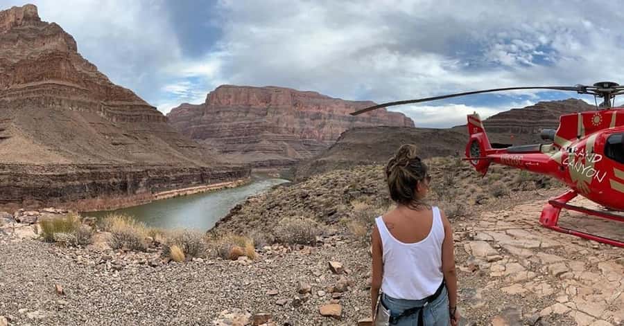 Las Vegas: Grand Canyon West Rim Tour with Helicopter Flight - Price and Logistics: Is $575 Worth It?