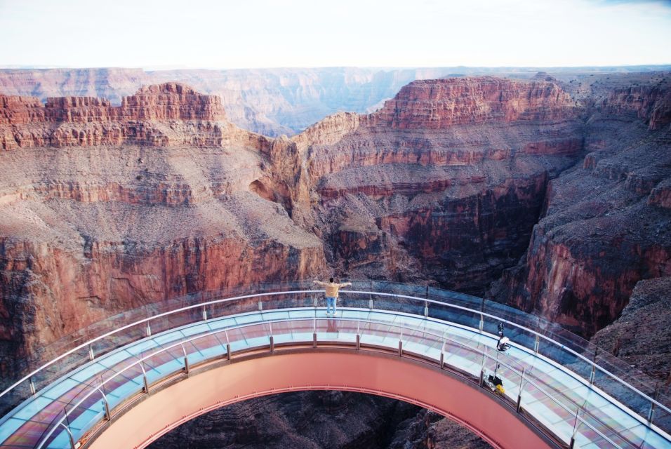 Las Vegas: Grand Canyon West Rim Tour with Hoover Dam Stop - Skywalk: 4,000 feet above the floor and the photo tradeoff