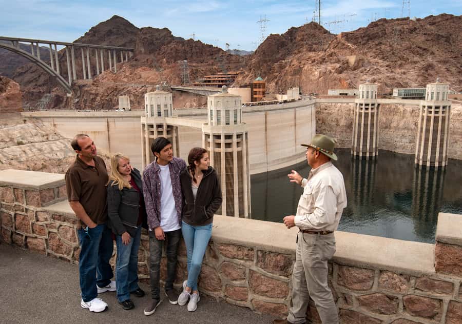 Las Vegas: Hoover Dam Tour and Rafting Adventure - Boulder City and the scenic photo stop that sets the mood