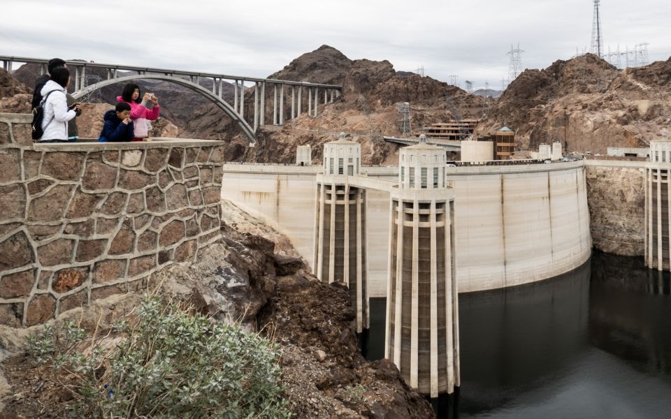 Las Vegas: Hoover Dam Tour with American-Style Hot Breakfast - The Bypass Bridge Moment: Why the Lookout Feels So Staggering