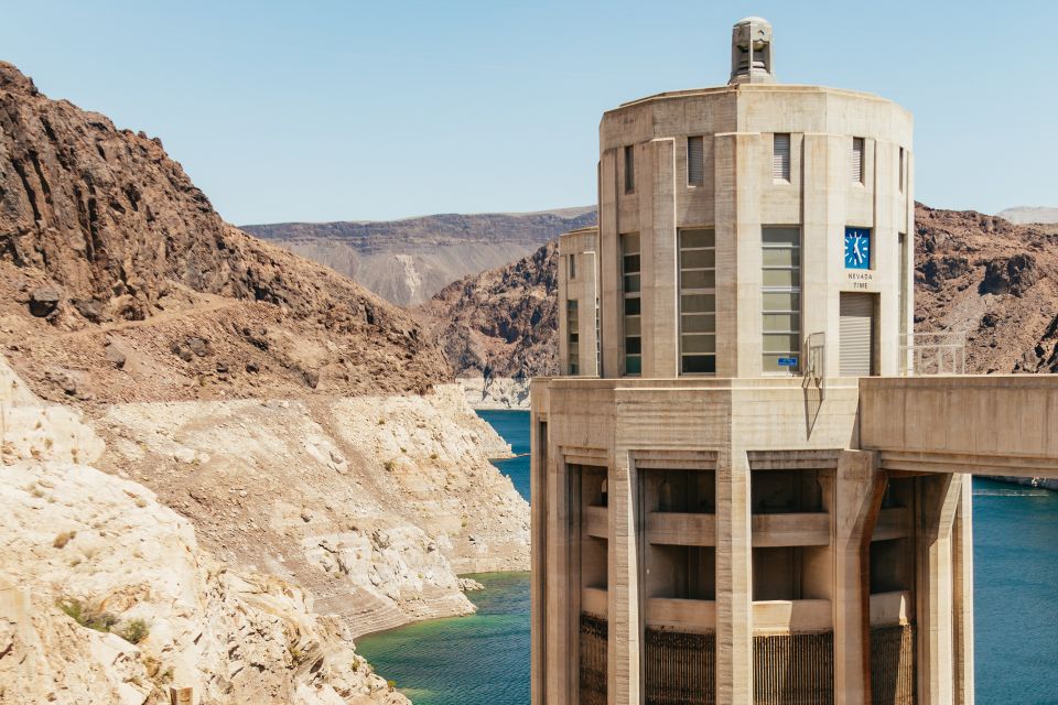 Las Vegas: Hoover Dam Ultimate VIP Tour with Lunch - Pickup and Bus Ride: The Fast Track Out of the Strip