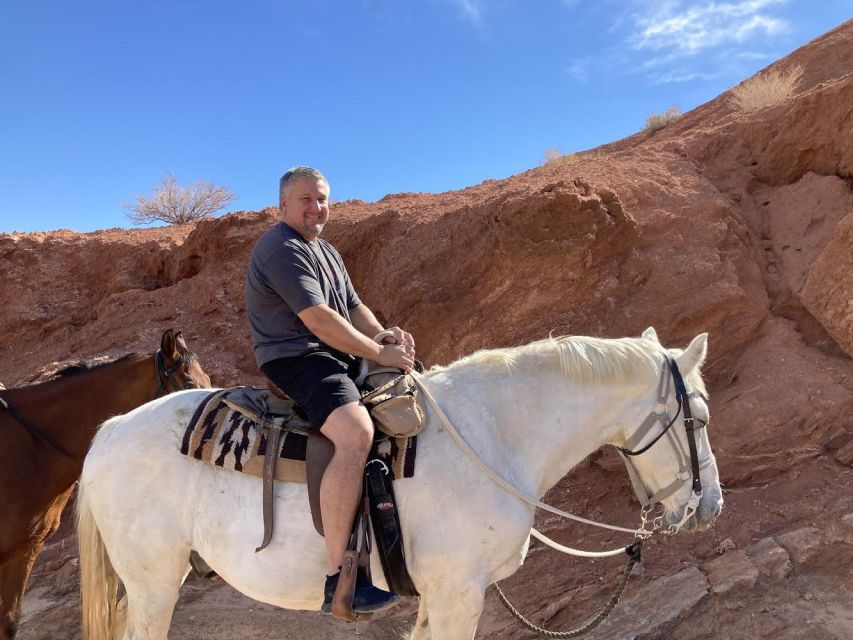 Las Vegas: Horseback Riding with Breakfast - Trading Casinos for Red Rocks in Just Two Hours