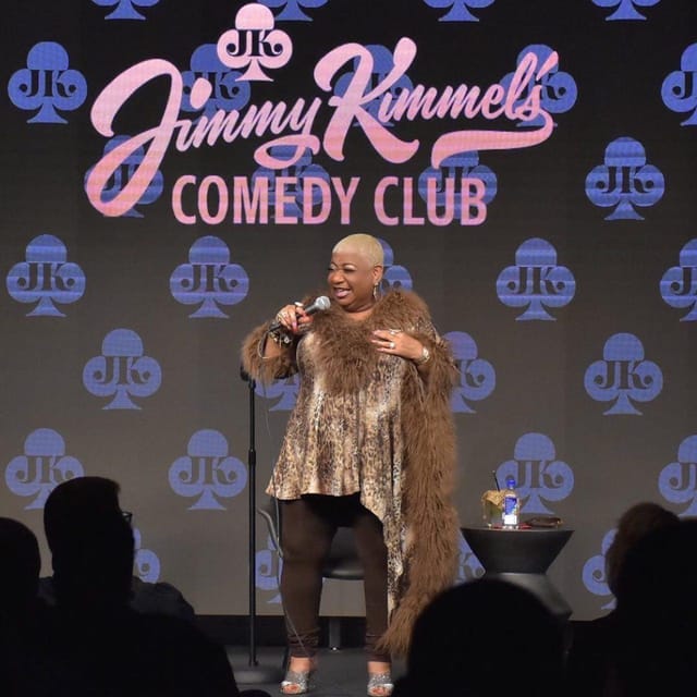 Las Vegas: Jimmy Kimmel's Comedy Club - Before the Punchlines: Bar and Lounge Time That Actually Helps