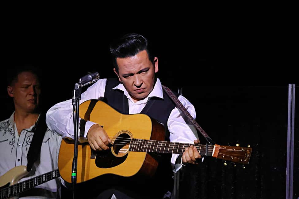 Las Vegas: Johnny Cash Tribute Show - Who You’re Actually Watching: Cliff Wright as Johnny Cash