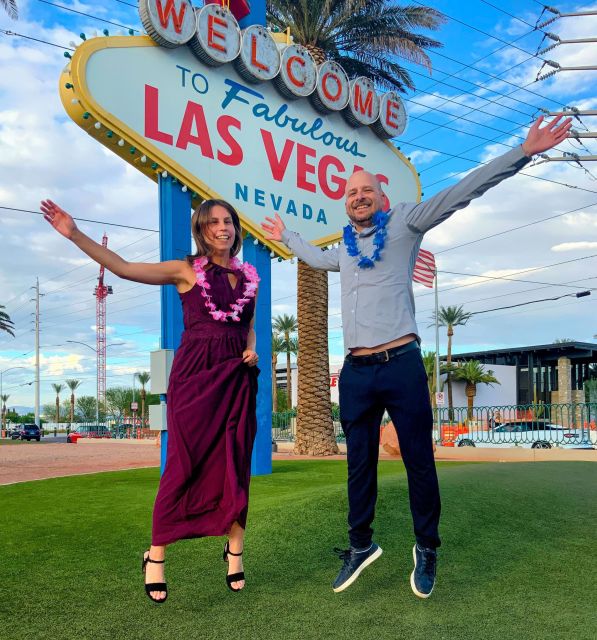 Las Vegas: Las Vegas Sign + 7 Magic Mountains + Photoshoot - Stop 2: Seven Magic Mountains pop-art desert photos