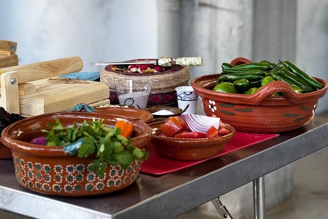 Las Vegas Mexican Salsa Cooking Experience with Celebrity Chef - Agua fresca and the palate reset you’ll actually need