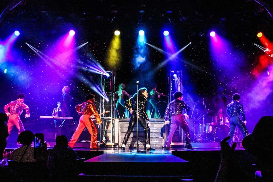 Las Vegas: MJ Live Show Tickets - Moonwalks, Lighting, and Backup Dancers: The Parts That Make It Work