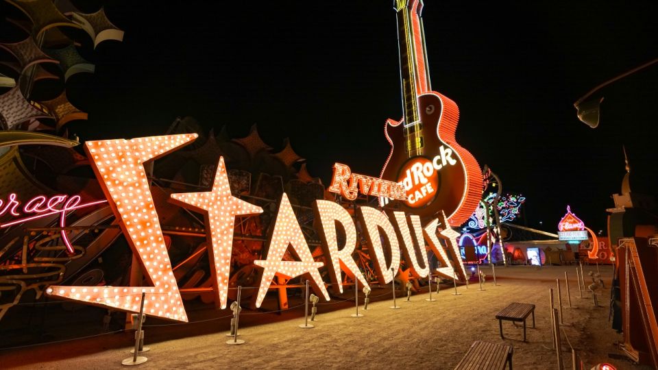 Las Vegas: Night Helicopter Flight and Neon Museum Tour - VIP Pickup and Transfers: Smooth Handoffs, With One Real-World Caveat