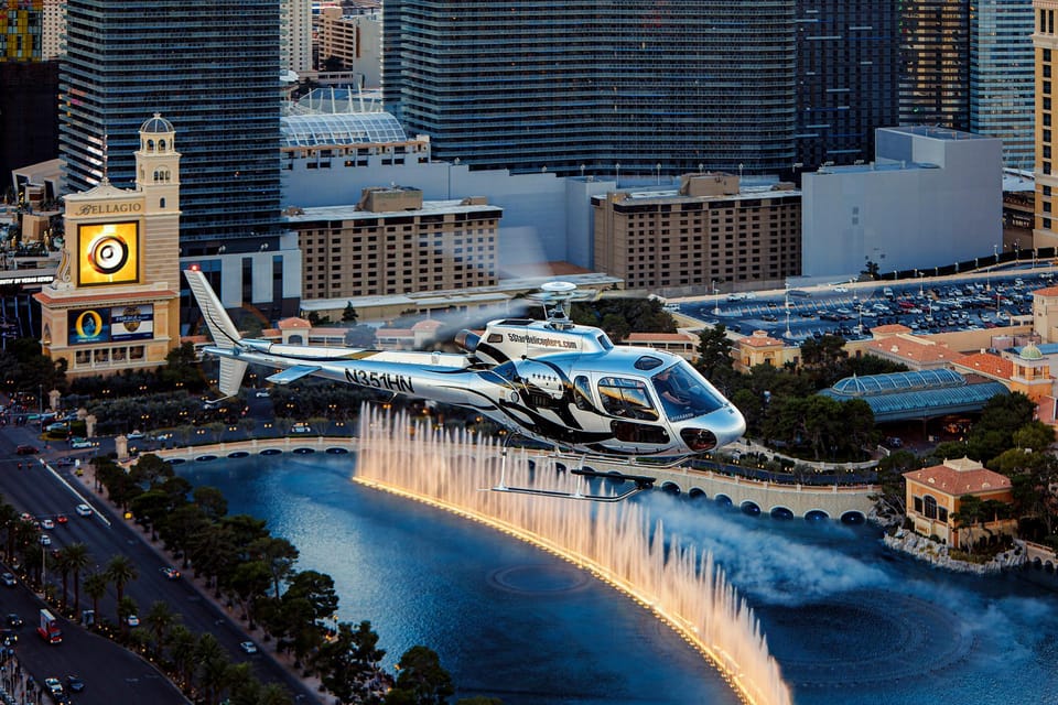 Las Vegas: Nighttime Helicopter Flight over the Strip - Downtown Fremont Street Lights: Why the Night Part Feels So Different