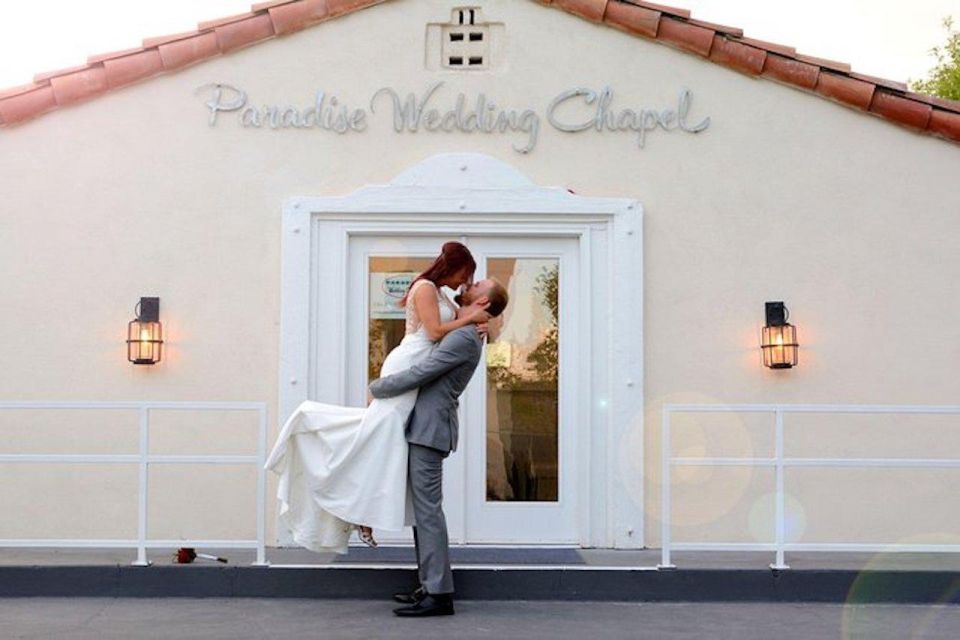 Las Vegas: Paradise Wedding Chapel Quickie Sign & Go Wedding - Price and value: the $65 package is only the start