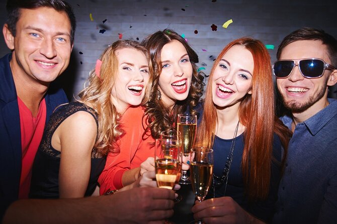 Las Vegas Party Bus Club Crawl - Stop 4: Zouk Nightclub to close strong