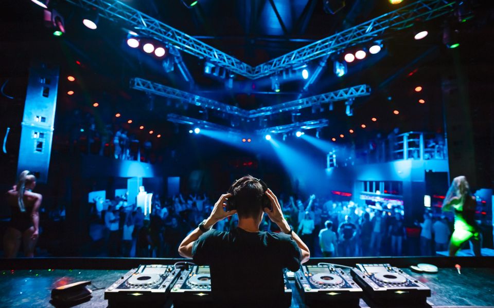 Las Vegas: Party Bus Nightclub Crawl - Key Points Before You Go