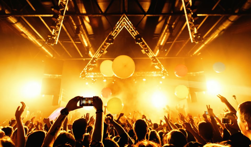 Las Vegas: Party Bus Nightclub Crawl - Meeting Point: You’ll Start on the Strip, Not in Your Hotel
