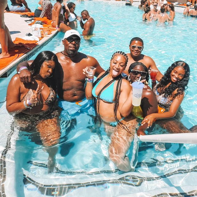 Las Vegas: Pool Crawl with Free Drinks on the Party Bus - Key things to know before you go