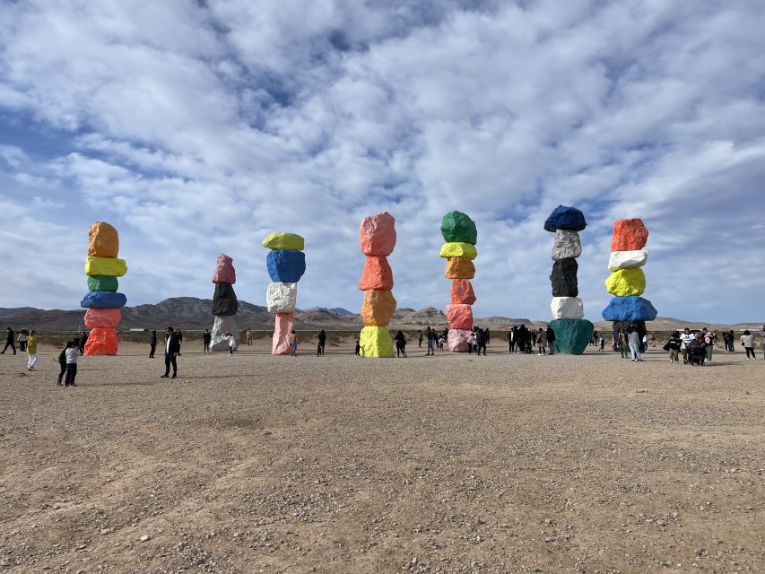 Las Vegas: Private 7 Magic Mountains and Vegas Sign Car Trip - Key things to know before you go