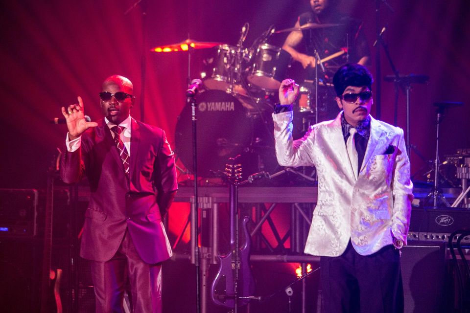 Las Vegas: Purple Reign, Ultimate Prince Tribute Show - Practical Vegas night tips: ID, photos, bags, and what to wear