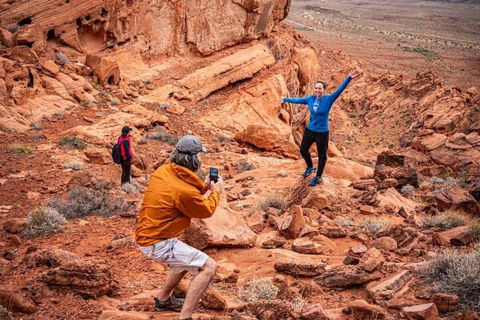 Las Vegas: Red Rock Canyon Guided Hike with Pickup - Trail supplies that keep the day comfortable