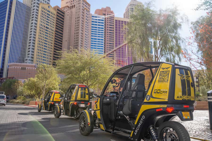 Las Vegas: Red Rock Canyon Ticket and Audio Tour in a GoCar - Driving Out of Las Vegas: A Desert Introduction Before You Hit the Loop