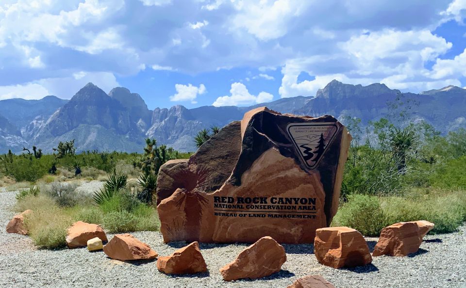 Las Vegas: Red Rock Canyon & Whimsical Cactus Joe's + Lunch - Red Rock Canyon: the best photo scenery is built into the timing