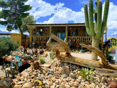 Las Vegas: Red Rock Canyon & Whimsical Cactus Joe's + Lunch - Getting picked up on the Strip or Downtown, without the headache