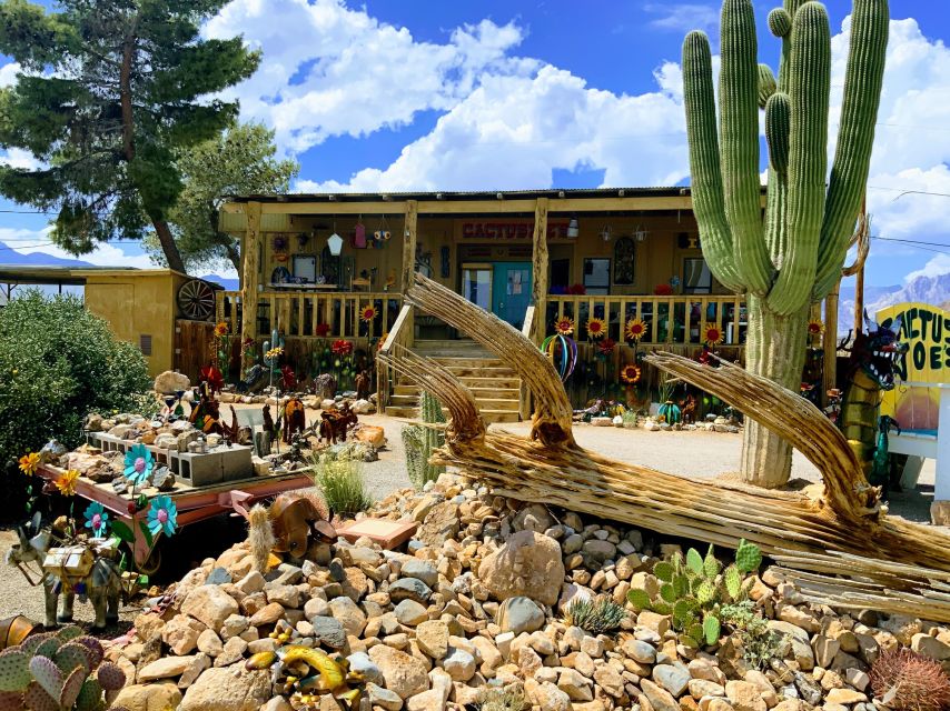 Las Vegas: Red Rock Canyon & Whimsical Cactus Joe's + Lunch - Getting picked up on the Strip or Downtown, without the headache
