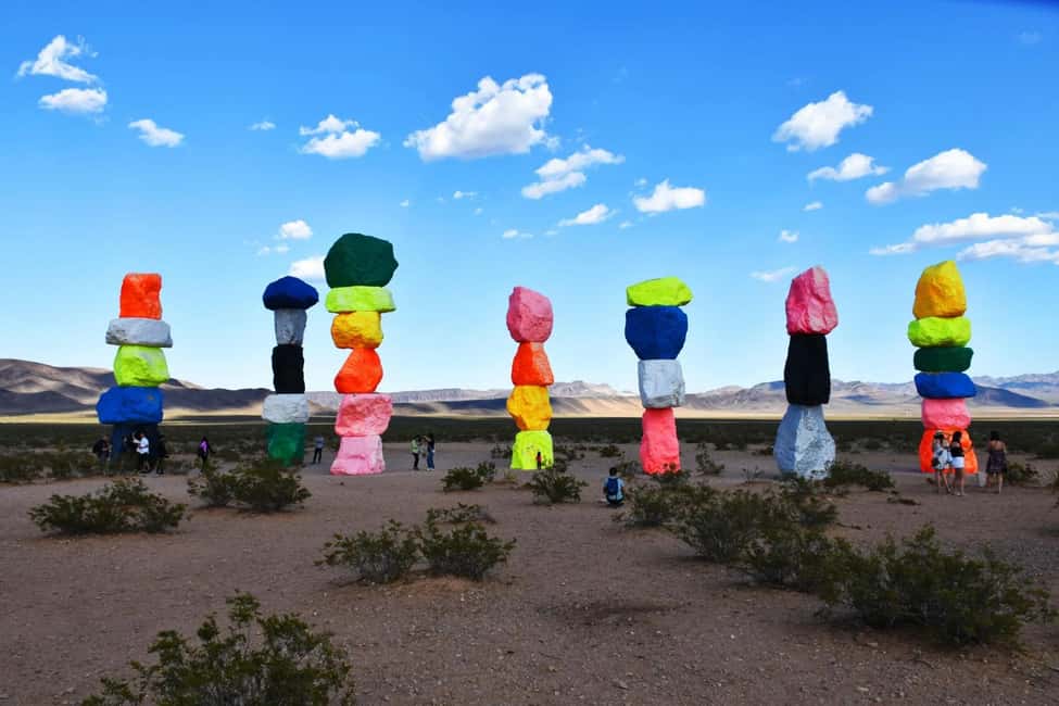 Las Vegas: Seven Magic Mountains Desert Tour - Getting Off the Strip and Into the Mojave Fast